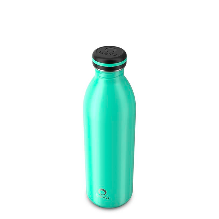 Image of Bevu Life's ONE Single Wall 25oz Bottle, showcasing its minimalist design and ability to keep your beverages fresh. Perfect for accompanying you in your daily activities with comfort and style.