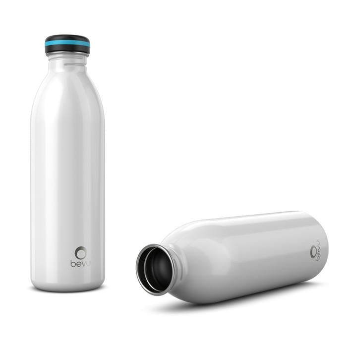 Image of Bevu Life's ONE Single Wall 25oz Bottle, showcasing its minimalist design and ability to keep your beverages fresh. Perfect for accompanying you in your daily activities with comfort and style.