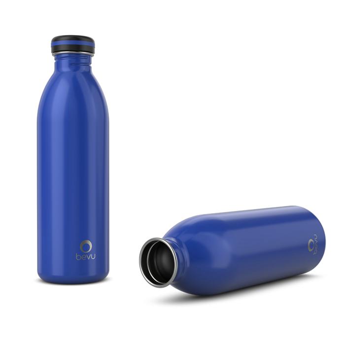 Image of Bevu Life's ONE Single Wall 25oz Bottle, showcasing its minimalist design and ability to keep your beverages fresh. Perfect for accompanying you in your daily activities with comfort and style.